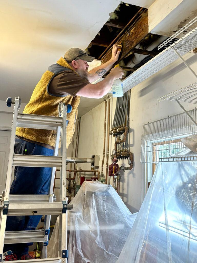 Handyman photo - Ceiling