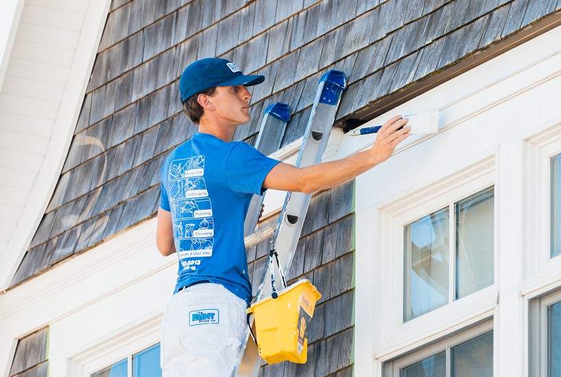 Painting exterior window trim