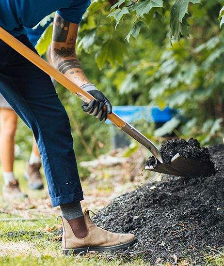 Digging with a shovel